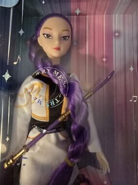 KPOP Demon Hunters Rumi Singing Doll – Interactive Music Figure with Sound